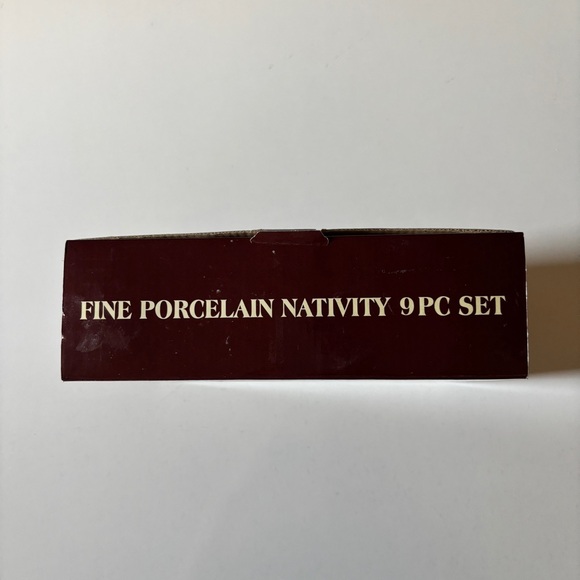 Galleria Fine Porcelain Nativity 9 Pc Set Figurine - Picture 11 of 13